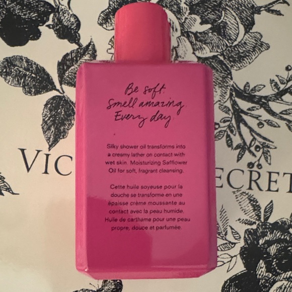 Victoria's Secret Bombshell Silk Shower Oil - Vibrant Pink NEW - Picture 3 of 3